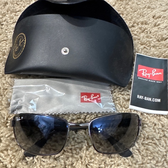 Ray-Ban Accessories - Ray-Ban sunglasses
